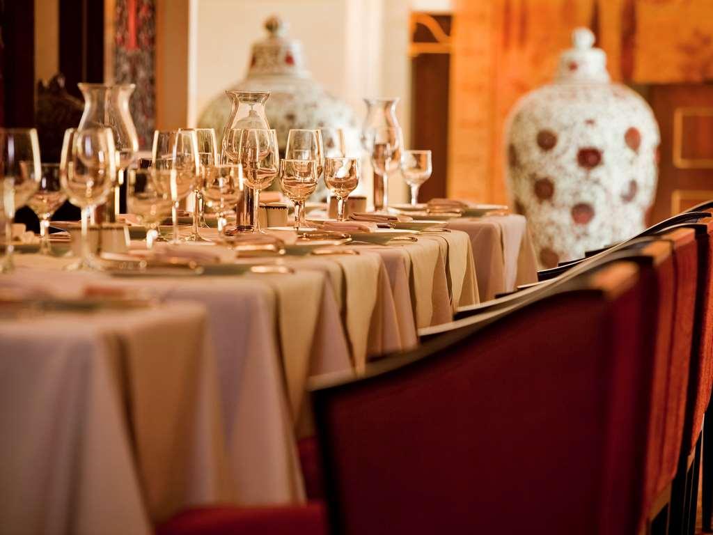 Royal Hotel Oran - Mgallery By Sofitel Restoran gambar